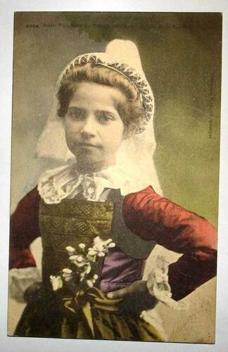 Carte Postale Ancienne Bretagne Jeune Paludiere Du Bourg De Batz Etude De La Coiffe