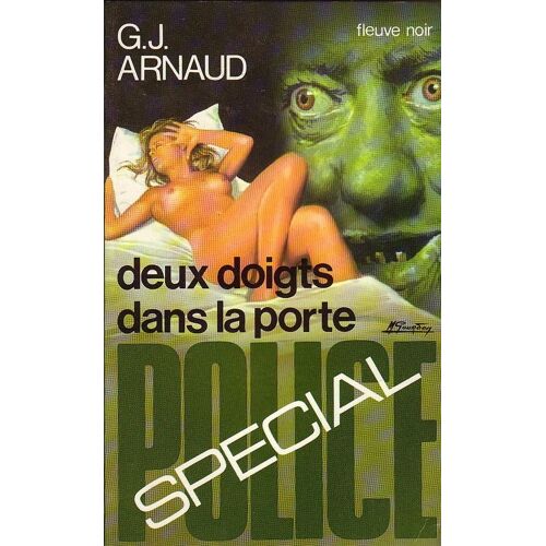 Deux Doigts Dans La Porte