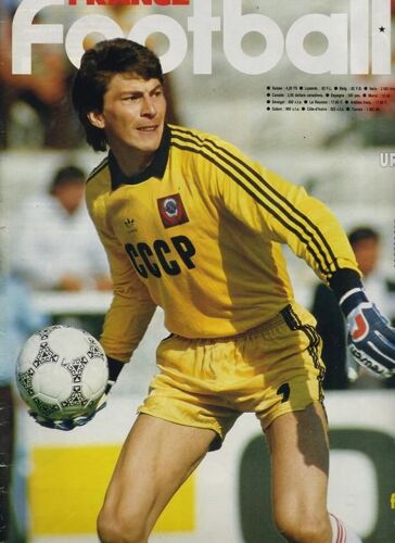 France Football  N° 2161 : France-Urss - Photos Couleurs Equipes Juventus Turin Et As Rome