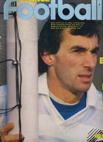 France Football  N° 2174 : Bossis Racing Paris - Tirage Au Sort Qualifs Mondiale 90