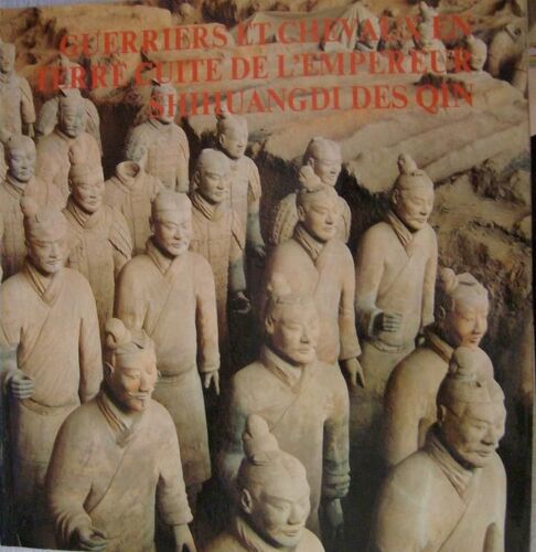 Guerriers Et Chevaux En Terre Cuite De L'empereur Shihuangdi Des Qin