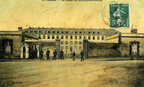 Falaise La Caserne Dumont-D' Urville