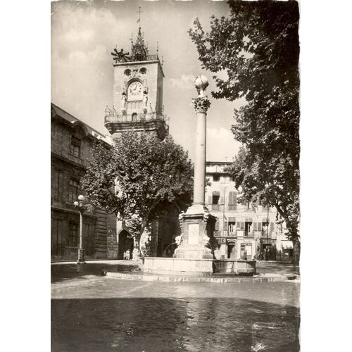 Aix En Provence. "Place Mairie Fontaine Béffroi" 1959