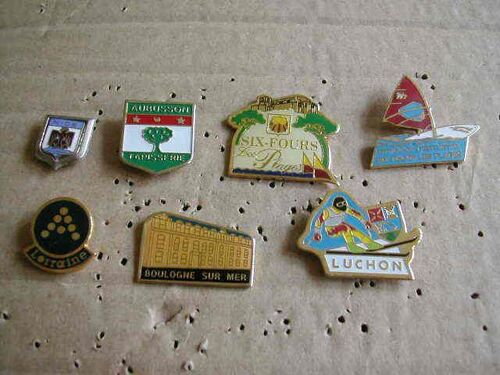 Lot De 7 Pin's Villes De France