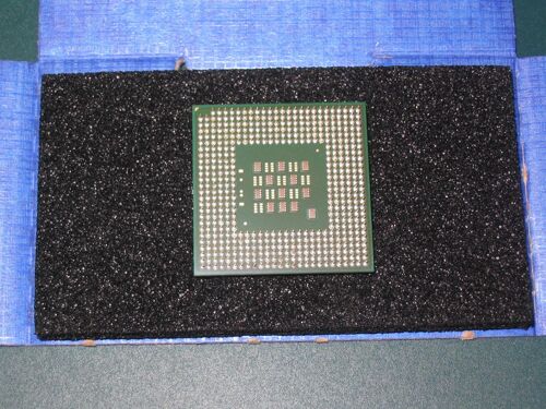 Intel Pentium 4  2.6 GHz série SL6WS philipines cache 512 kb fréquence 800 MHz support 478