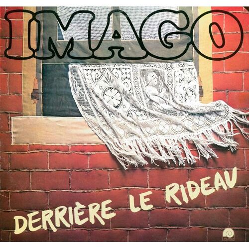 Derrière Le Rideau