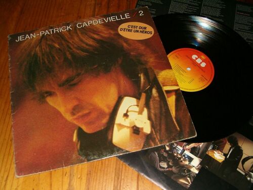 2 - C'est Dur D'etre Un Heros