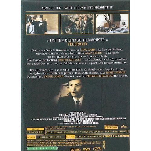 Deux Hommes Dans La Ville