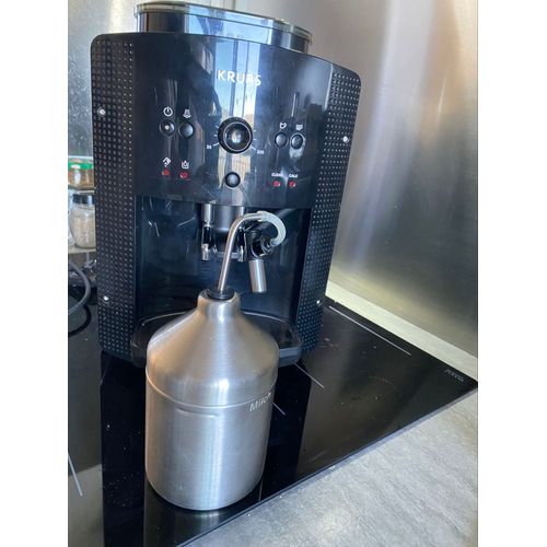 Krups Essential plus pot mousseur