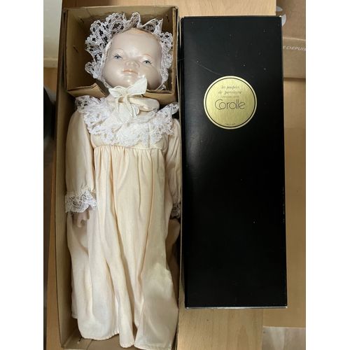 poupée Corolle de 28 cm de haut