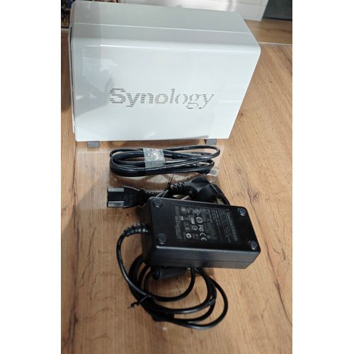 NAS SYNOLOGY DS 215J