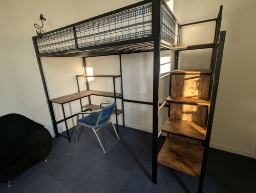 Lit mezzanine en bois et acier pour 1 personne, avec bureau