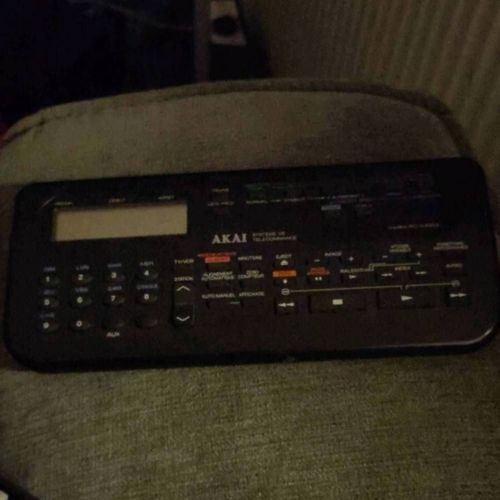 Télécommande originale Akaï RC-V465A pour magnétoscope à cassette vhs akaï VS-425S et autres systèmes de télécommande