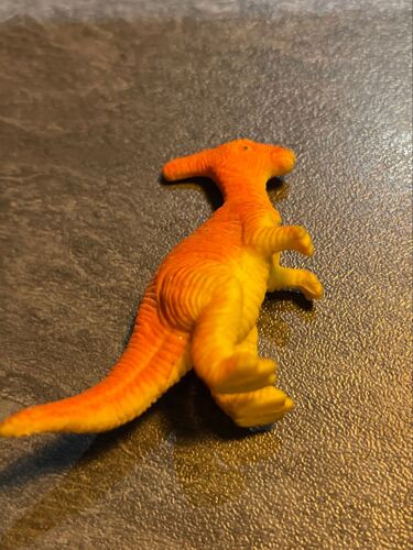 Jouet figurine dinosaure orange 
