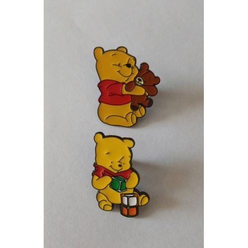 2 Pin'S Winnie L'Ourson
