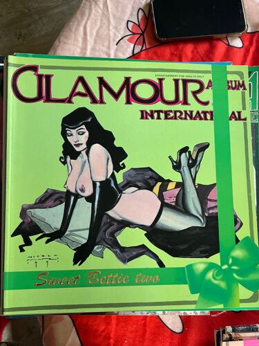 Glamour International Sweet Betty Two 