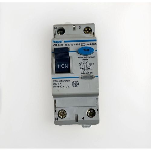 Interrupteur différentiel HAGER CDC742F ¿ 40A / 30mA ¿ Type AC ¿ Très bon état. 