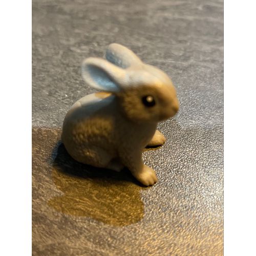 Jouet figurine lapin 
