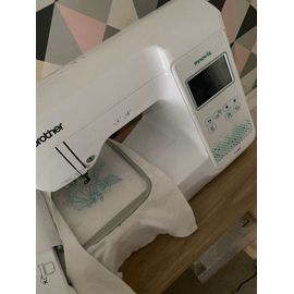 Brodeuse innov-is F540E encore garantie en novembre 2023.