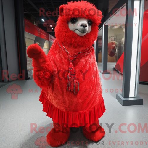 Costume Mascotte Redbrokoly D Alpaga Rouge Habillé D Une Mini Robe Et D Écharpes