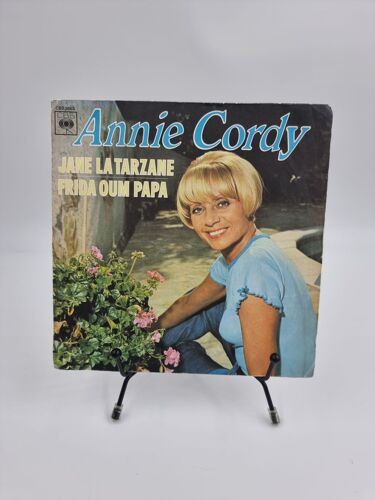 Vinyle 45 Tours Annie Cordy : Jane La Tarzane / Frida Oum Papa Avec Fourreau