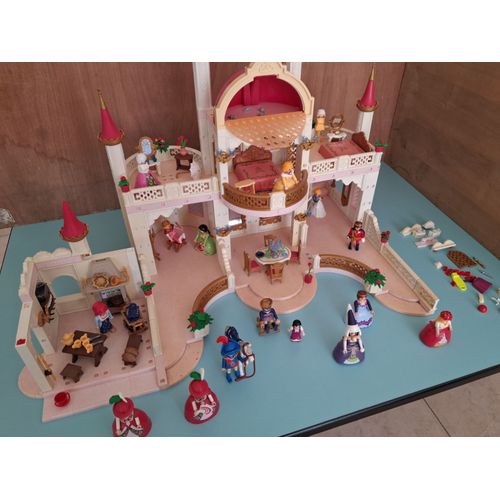 Lot château playmobil princesses (4250) + cuisine (4251)