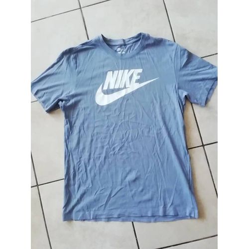 Tee Shirt Nike Taille S/M - M.