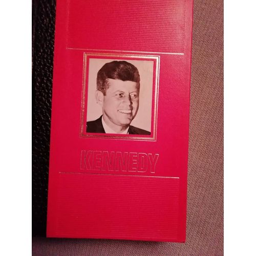 Biographie De La Famille Kennedy Par Bernard Michal. En Italien.