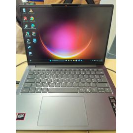 Lenovo IdeaPad Slim 3 gen 10 - 14" AMD Ryzen 5 8640HS - 3.5 Ghz - Ram 16 Go - SSD 1.512 To