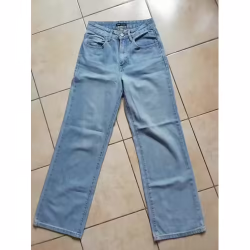 Jean À Jambes Larges Taille Eu 34.