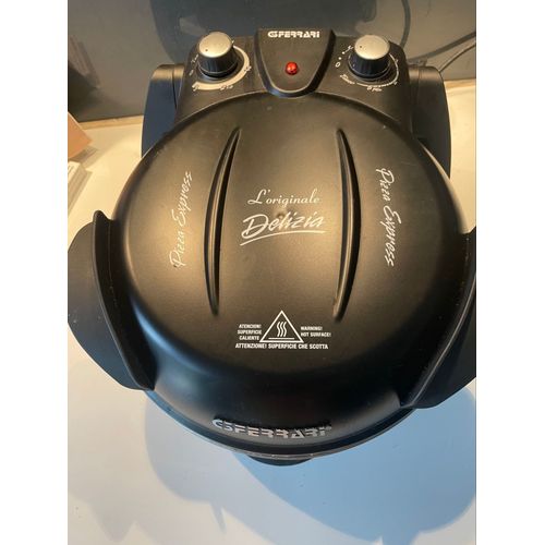 Four à pizza électrique noir