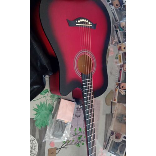 Guitare Rouge Avec Accessoires Et Pochette De Transport