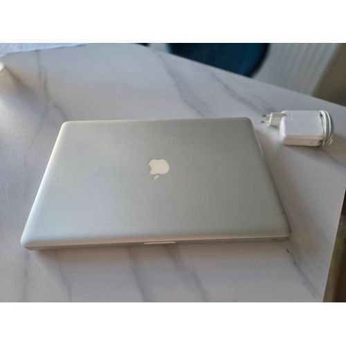 Apple MacBook Pro A1297 - 17" Intel Core i7 - Ram 4 Go - DD 500 Go