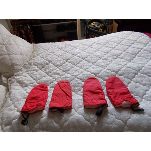 Un Lot De Deux Paire De Moufle Pour Homme Ou Femme