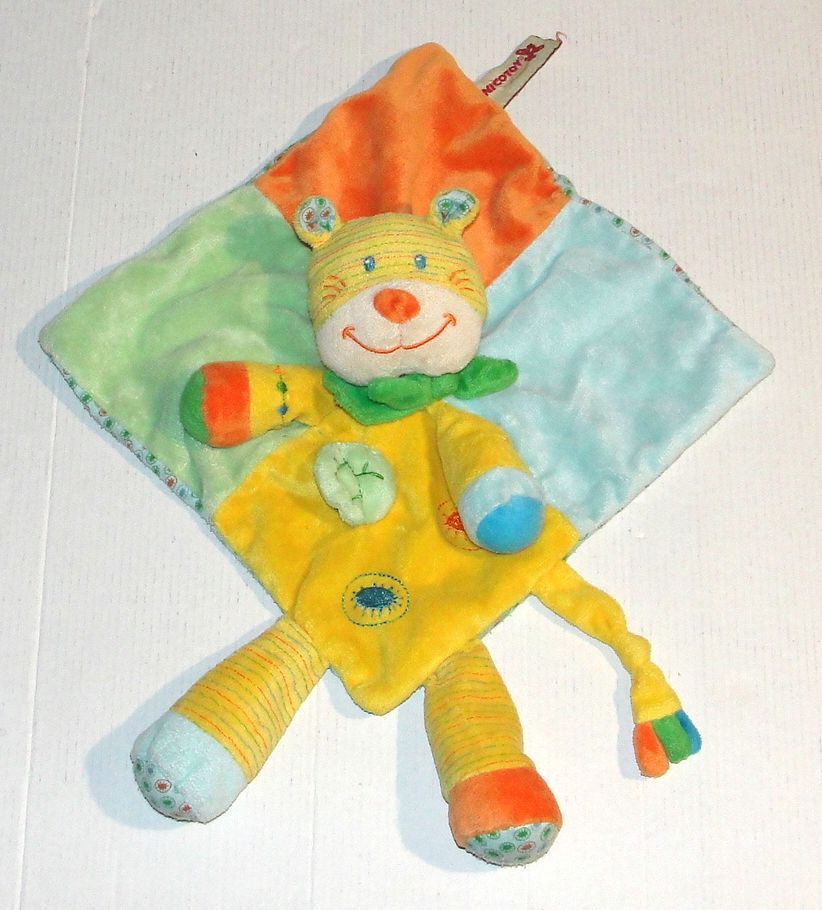 Disney - Minnie, 35 Cm, Noir, Rouge, Jaune, Peluche, à Partir De 0 Mois Amz B096fktj2n