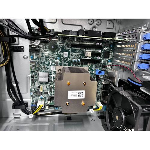 DELL PowerEdge T340 Intel Xeon E-2246G - Ram 16 Go - SSD 1.440 To