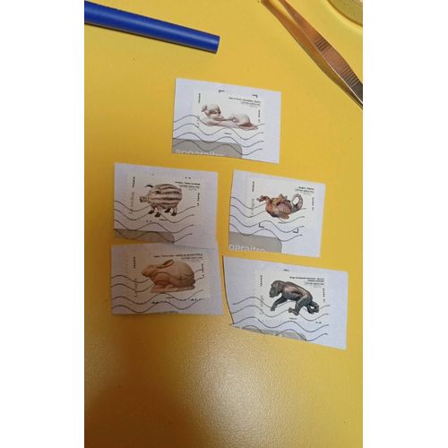 Lot De 5 Timbres Sculptures Lapin , Dragon , Singe , Cochon Rat Oblitérés Réf Tp 9