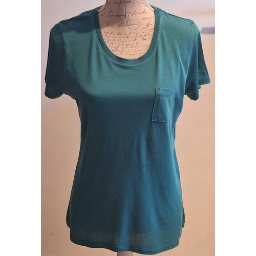Tee-Shirt Vert Uni À Col Brillant Et Poche Poitrine