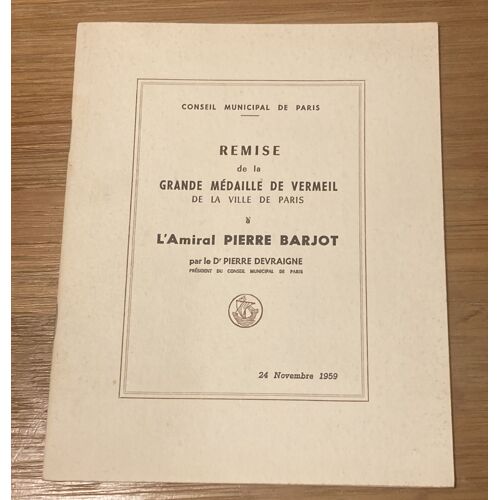Remise De La Grande Medaille De Vermeil À L'Amiral Pierre Barjot, 1959