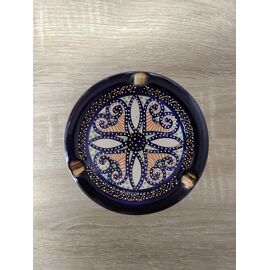 Cendrier Quimper - Pièce Rare - Modèle Perlé, Multicolore Avec Le Bleu En Couleur Dominante.