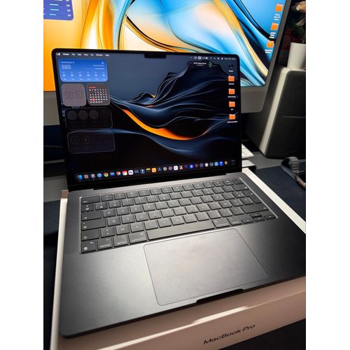 Apple MacBook Pro 14" M4 - Ram 16 Go - SSD 512 Go - Noir