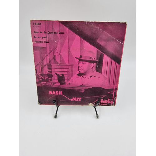 Vinyle 45 Tours Basie Jazz : Blues For The Count And Oscar / Be My Guest / Extended Blues Avec Fourreau