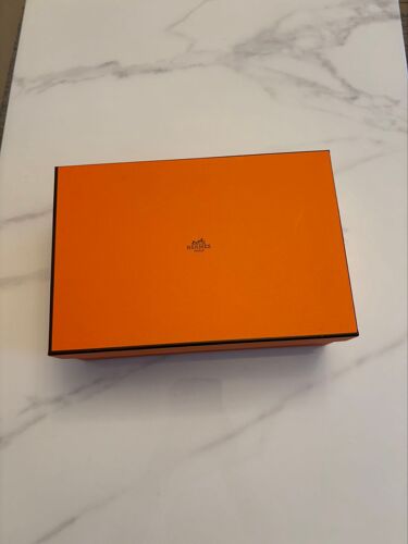 Boîte à  chaussures Hermès 