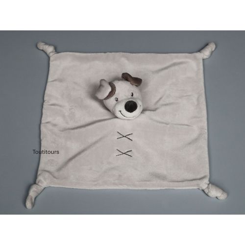 Doudou chien plat gris blanc croix Kiabi