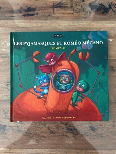 Les Pyjamasques Et Roméo Mécano - Romuald