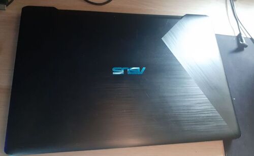 Asus VivoBook X570ZD - 15.6" AMD Ryzen 5 2500U - 2 Ghz - Ram 8 Go - SSD 1 To