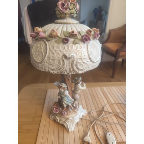 Lampe Ancienne En Porcelaine
