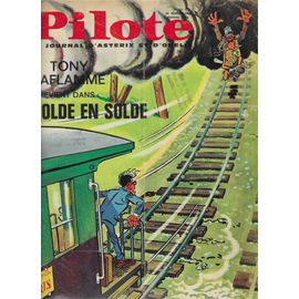 Lot De 4 Magazines Pilote De 1966 - N° 331, 332, 333 Et 337 - Avec Les Pilotorama - En Bon État.