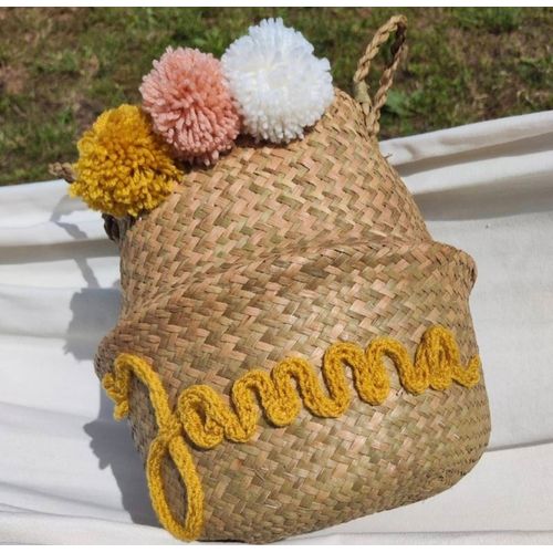 Panière avec prénoms au tricotin