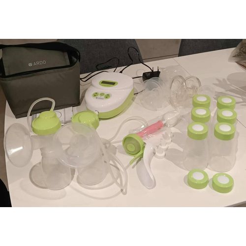 Tire-Lait Ardo Calypso, Servi Moins De 10 Fois. Avec Accesoires, Voir Photos.